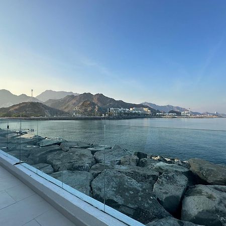 Al Dana Sea View Villa Fudžajra Exteriér fotografie