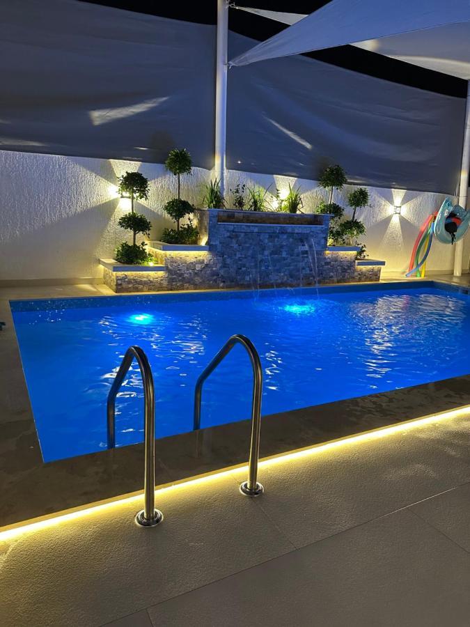 Al Dana Sea View Villa Fudžajra Exteriér fotografie