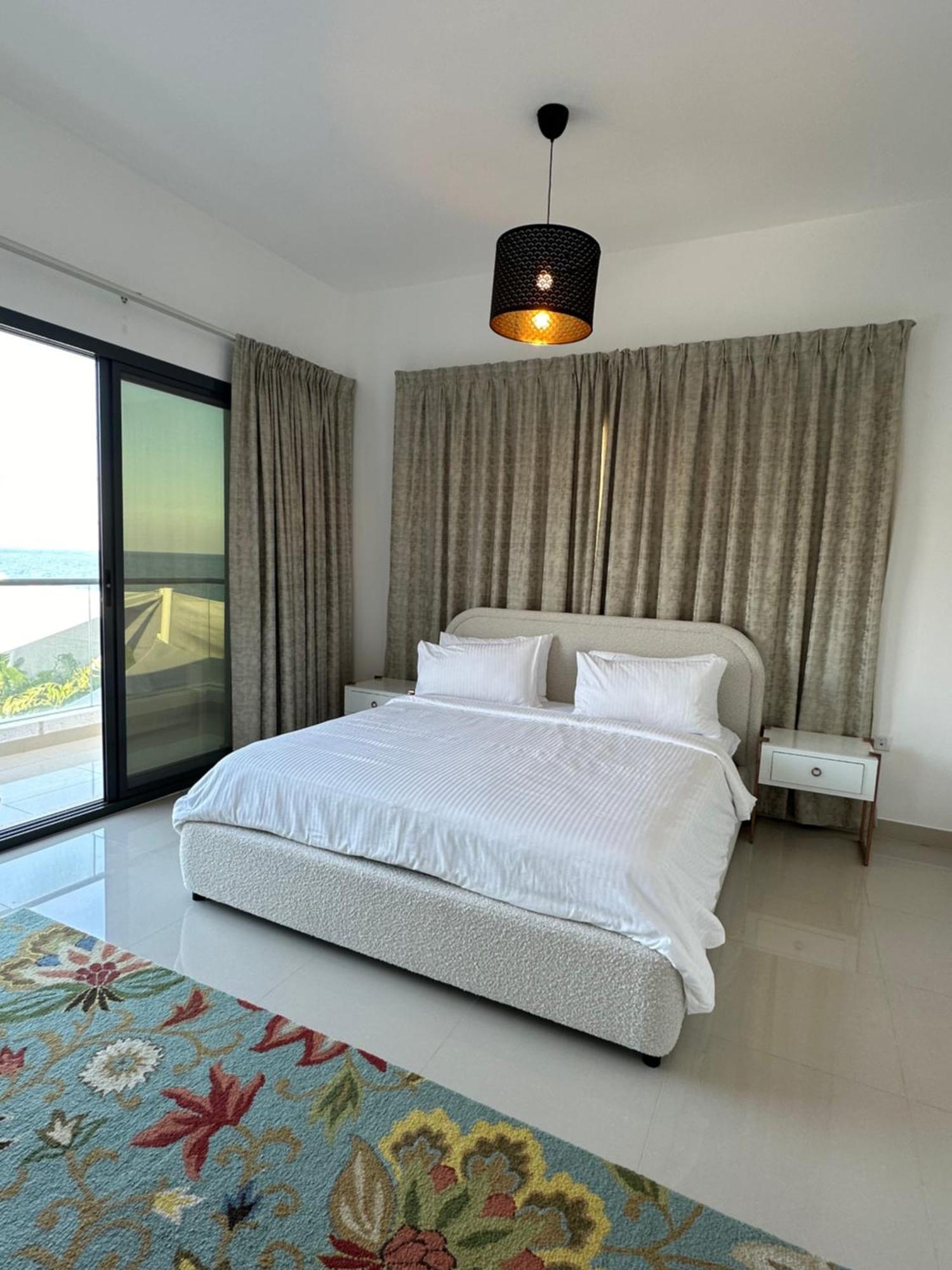 Al Dana Sea View Villa Fudžajra Exteriér fotografie