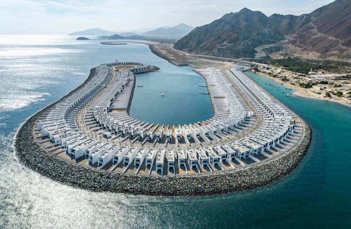 Al Dana Sea View Villa Fudžajra Exteriér fotografie